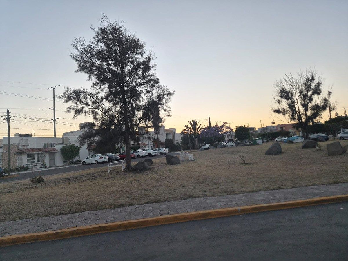House in Gated Community in Valle de San Pablo II, Querétaro, photo 13 of 17