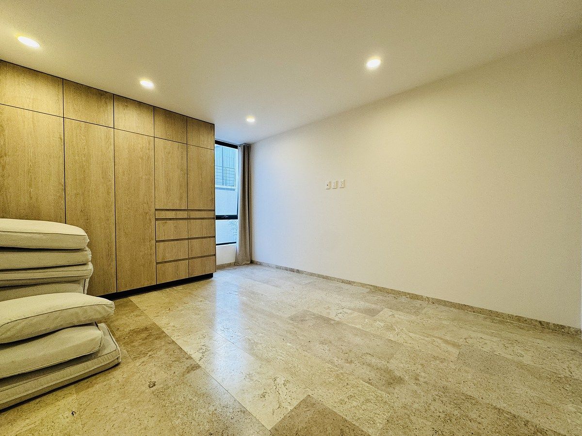 15 de 18: Recámara secundaria A