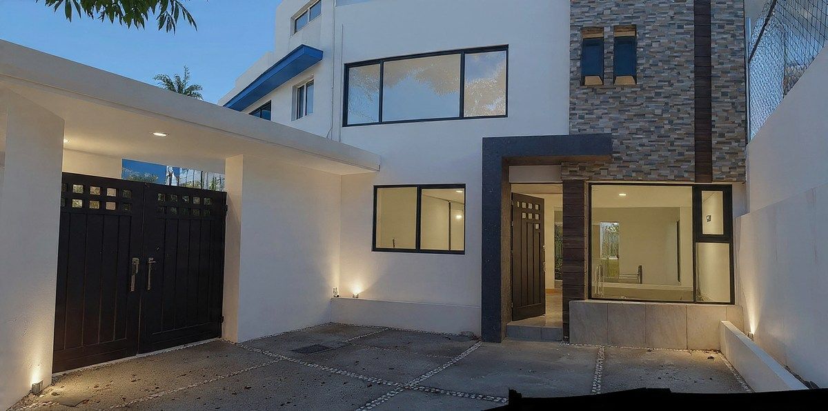 1 de 31: Fachada interior