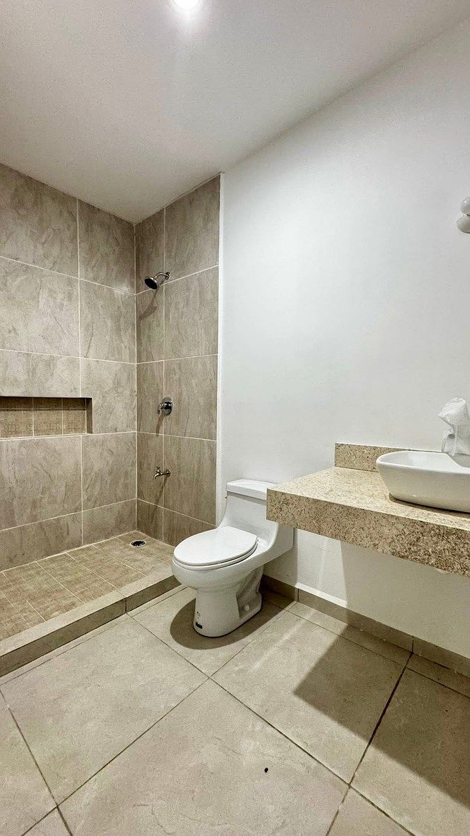 6 de 26: Baño Recámara Principal