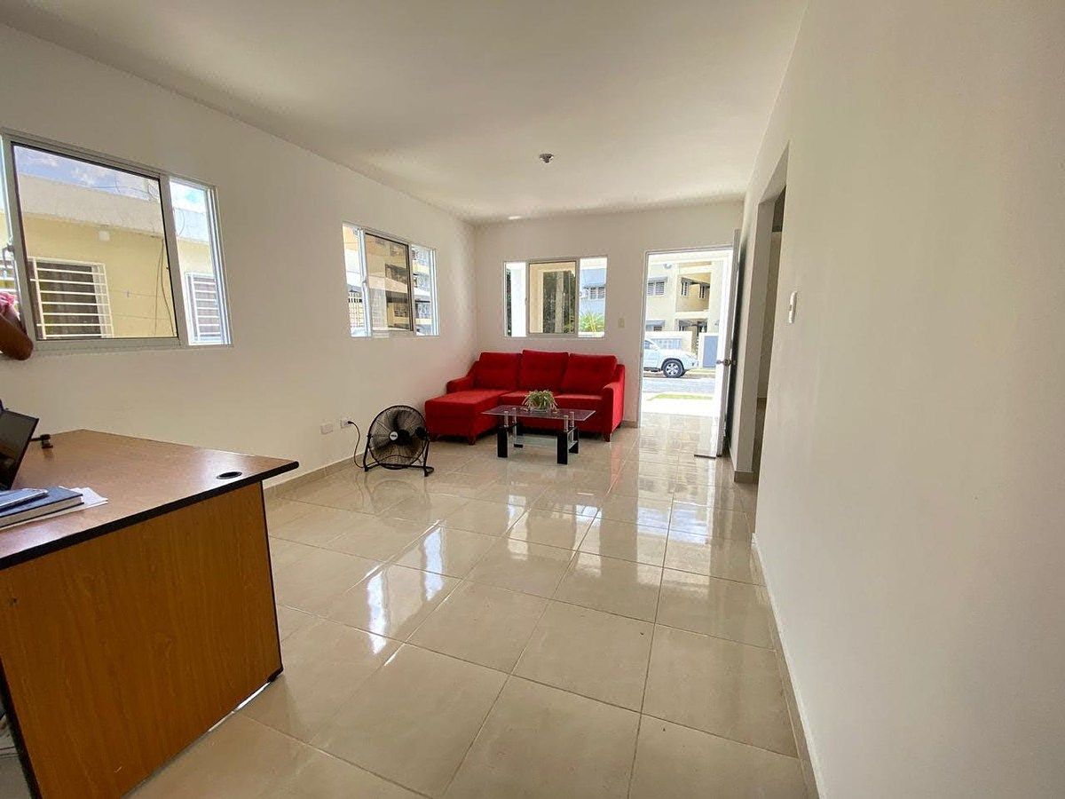 Casa en Sabana perdida, Santo Domingo Norte, foto 4 de 8