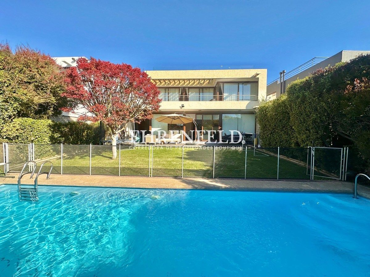 Pinares de Montemar.Concón. Exclusiva casa de finas terminaciones., foto 1 de 37
