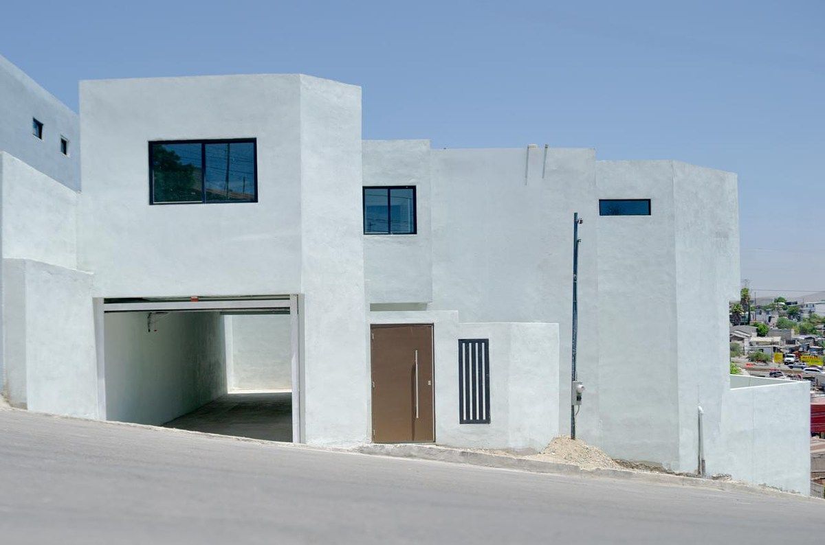 𝐕𝐄𝐍𝐓𝐀 𝐃𝐄 𝐂𝐀𝐒𝐀 𝐄𝐍 𝐅𝐋𝐎𝐑𝐈𝐃𝐎 🏡, foto 1 de 13