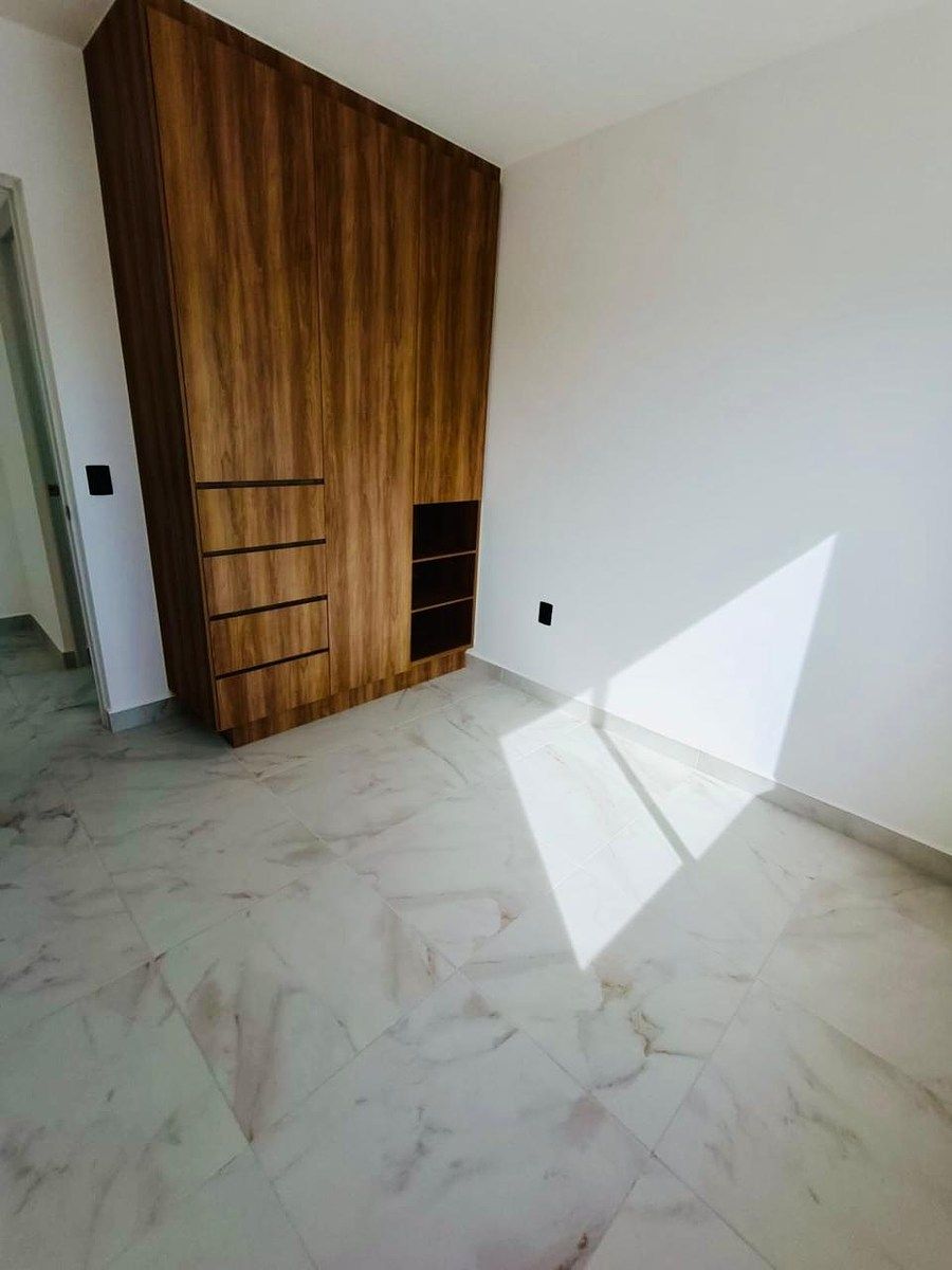 9 de 17: Recámara secundaria B