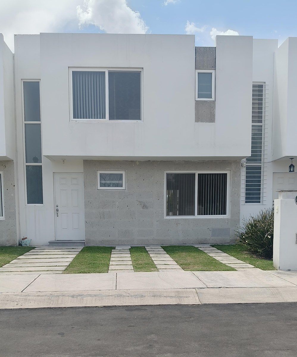 CASA EN VENTA EN PASEOS DEL BOSQUE CORREGIDORA QUERÉTARO - foto 1