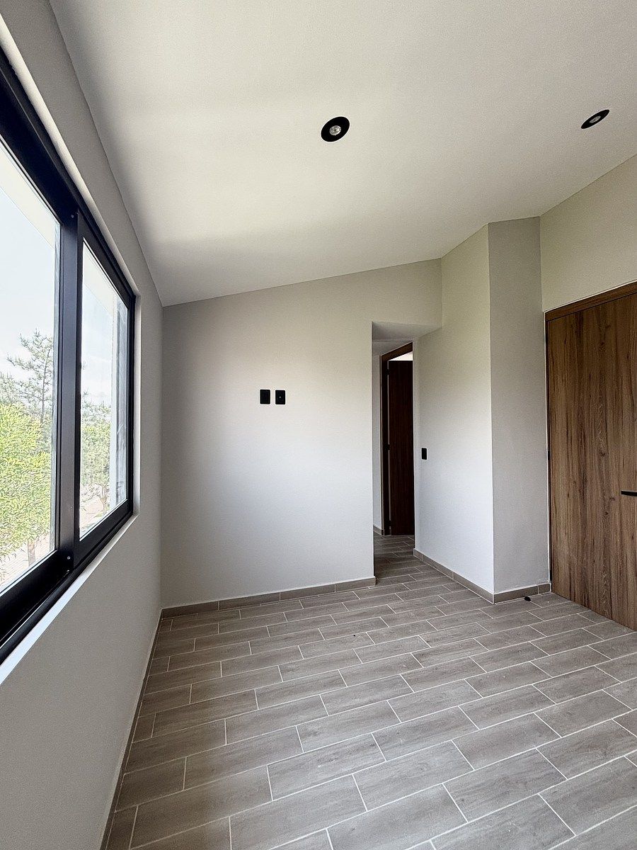 19 de 39: Recámara principal para cama  king size