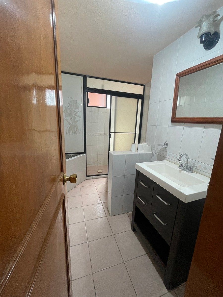 Casa em Villas del Parque, Querétaro, foto 6 de 22