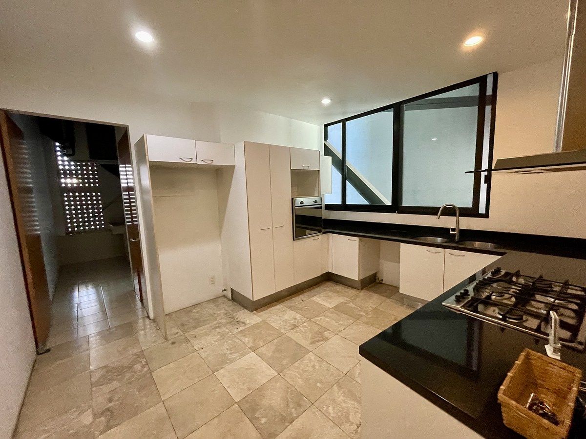 3 of 9: Cocina integral