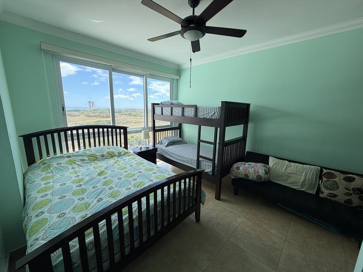 9 de 21: Recámara 2