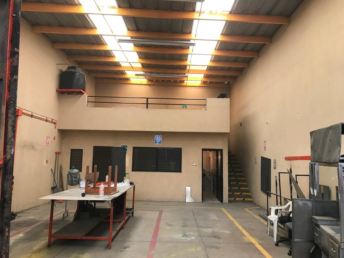 Galpão comercial em Paraísos Del Colli, Zapopan, foto 3 de 6