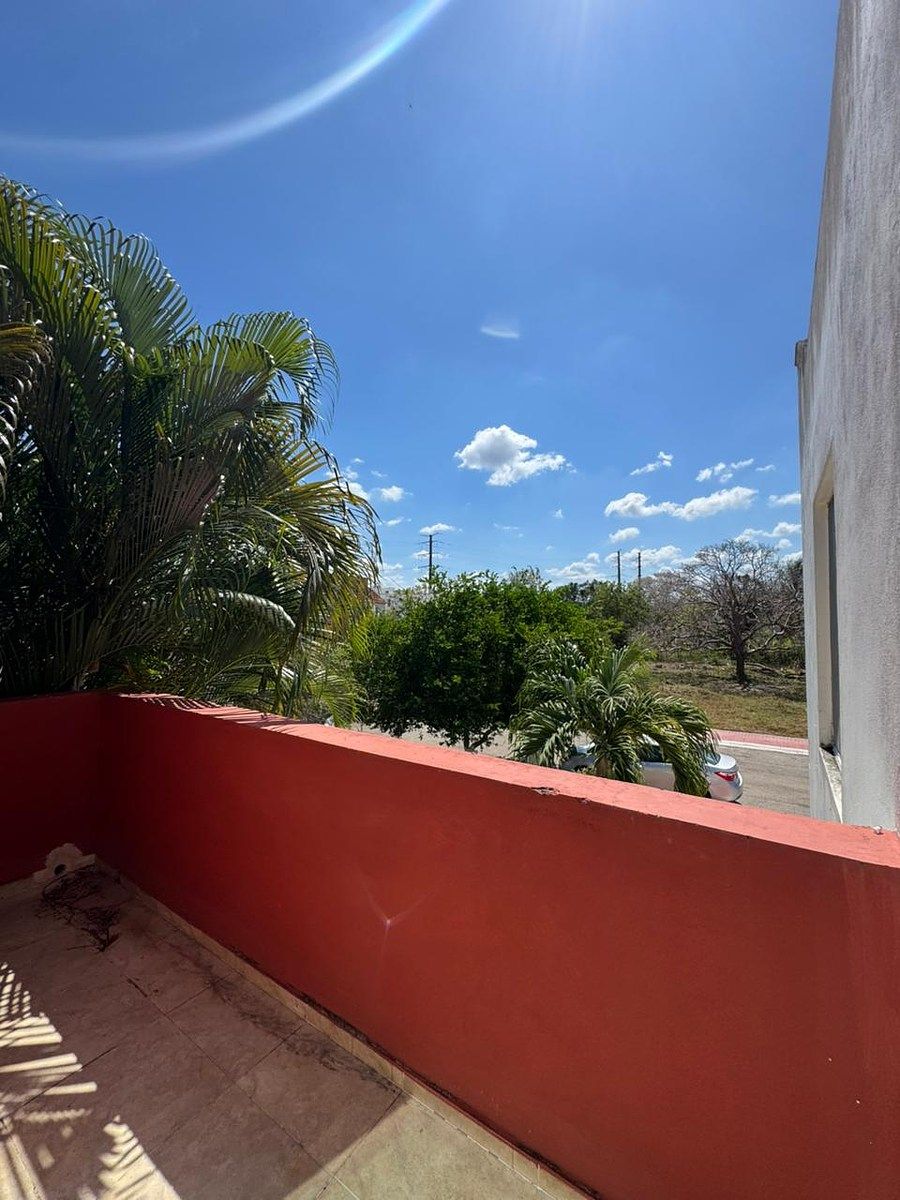 18 de 33: Terraza planta alta