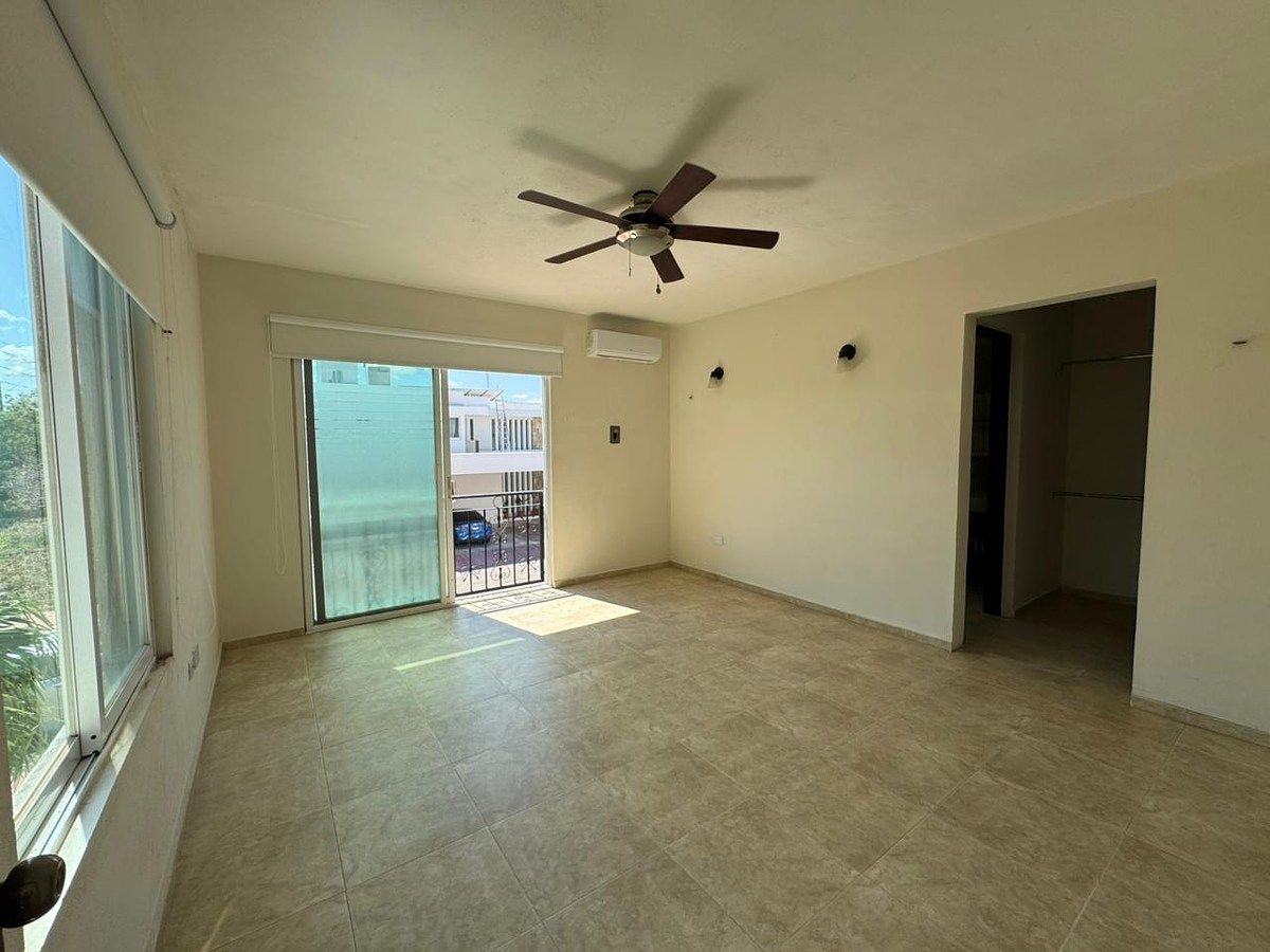 25 de 33: Recámara principal