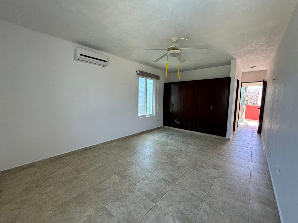 27 de 32: Recámara secundaria