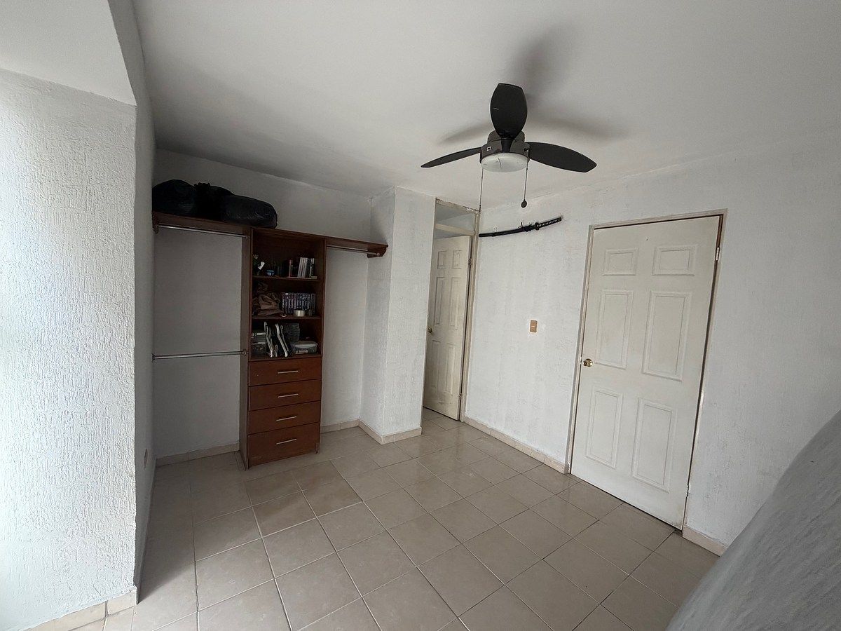 24 of 25: Recamara Principal