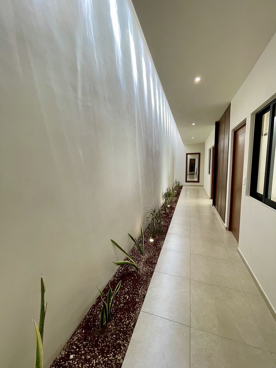 14 of 24: PASILLO DISTRIBUIDOR A LAS 3 RECÁMARAS