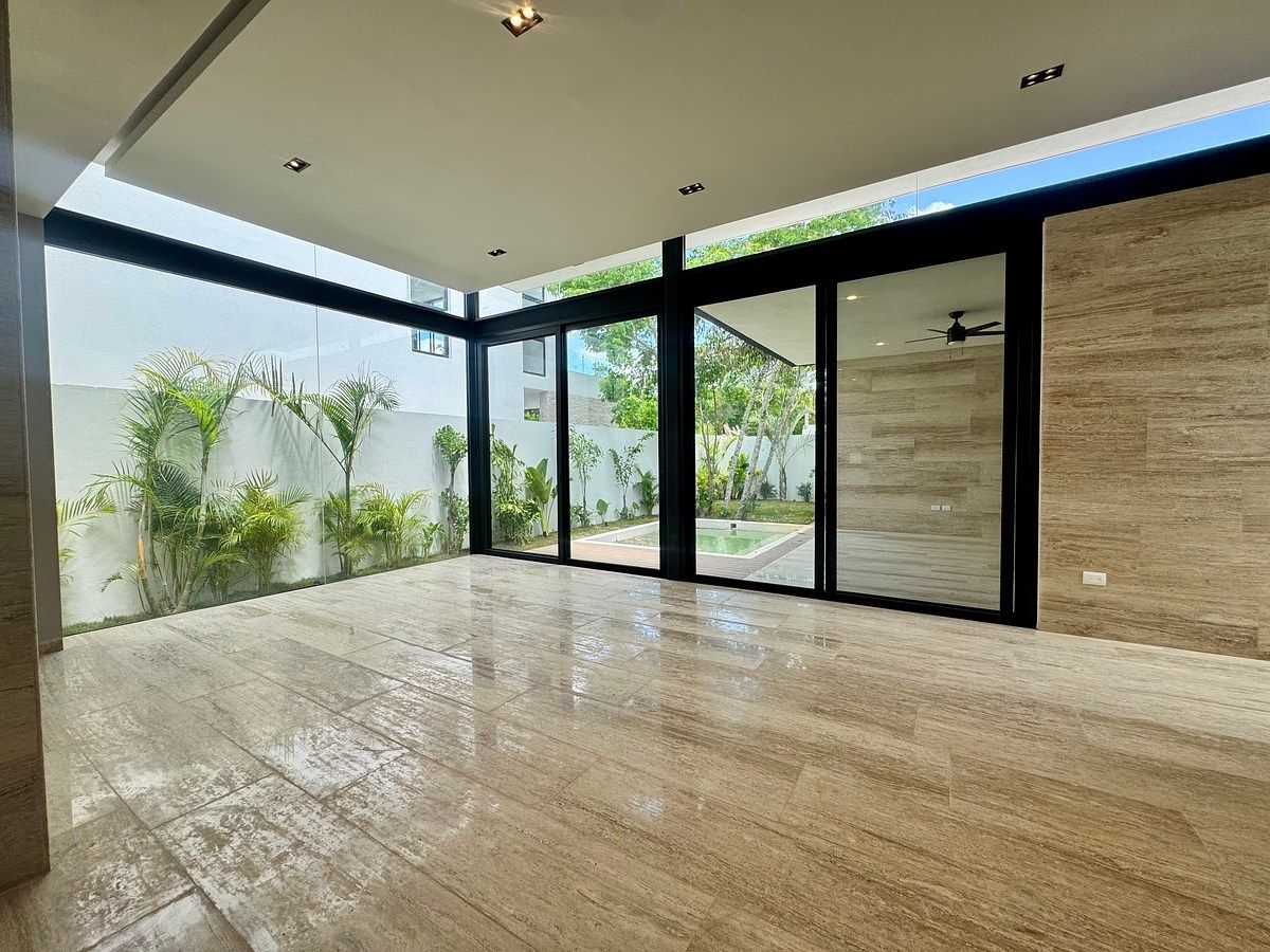 House in Yucatán Country Club, Mérida, photo 5 of 21