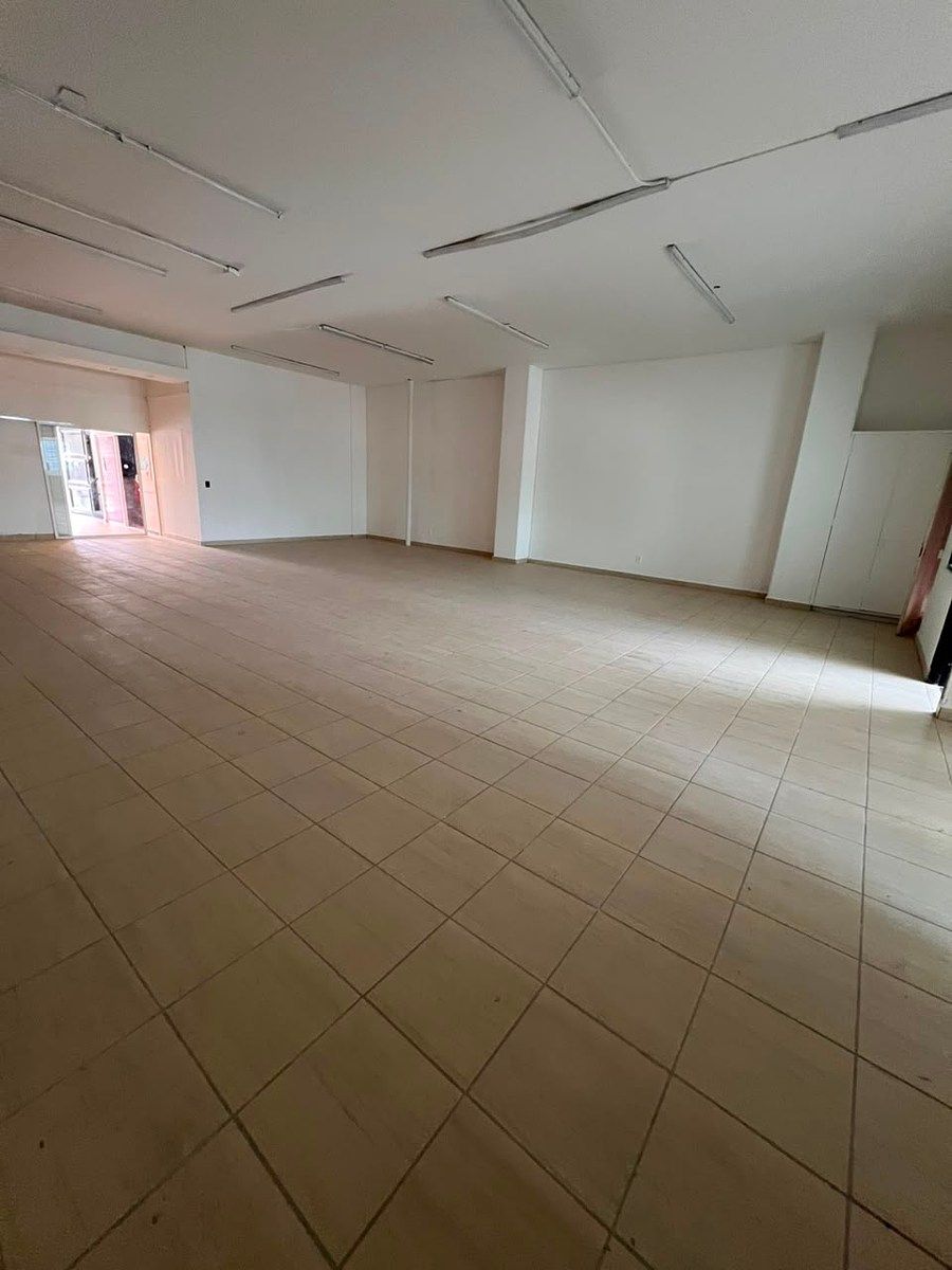 Retail Space in Hacienda de las Palmas, Huixquilucan, photo 4 of 31