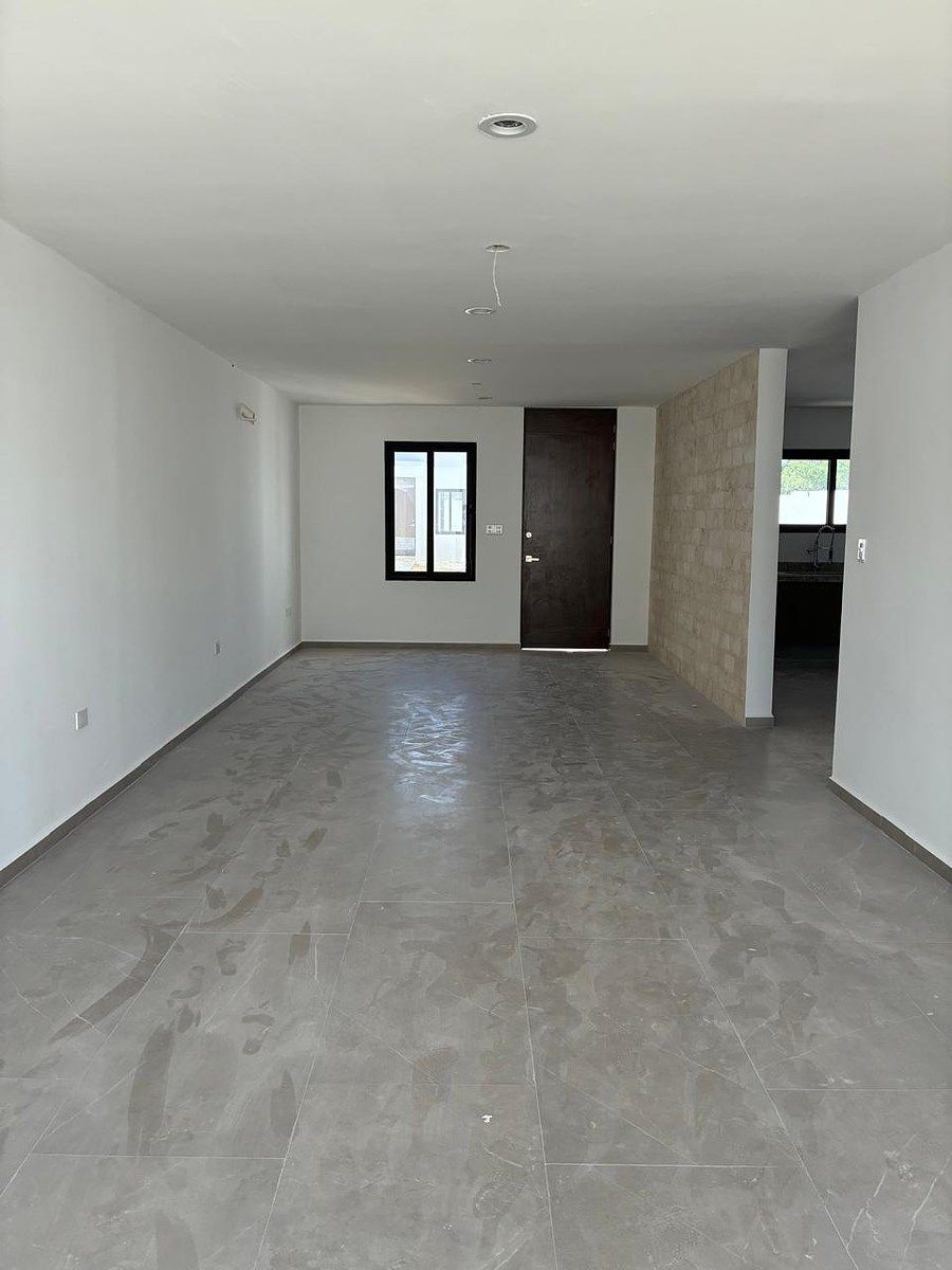 EN VENTA CASA EN PRIV. RESIDENCIAL | ADARA, TEMOZÓN NORTE | - foto 2