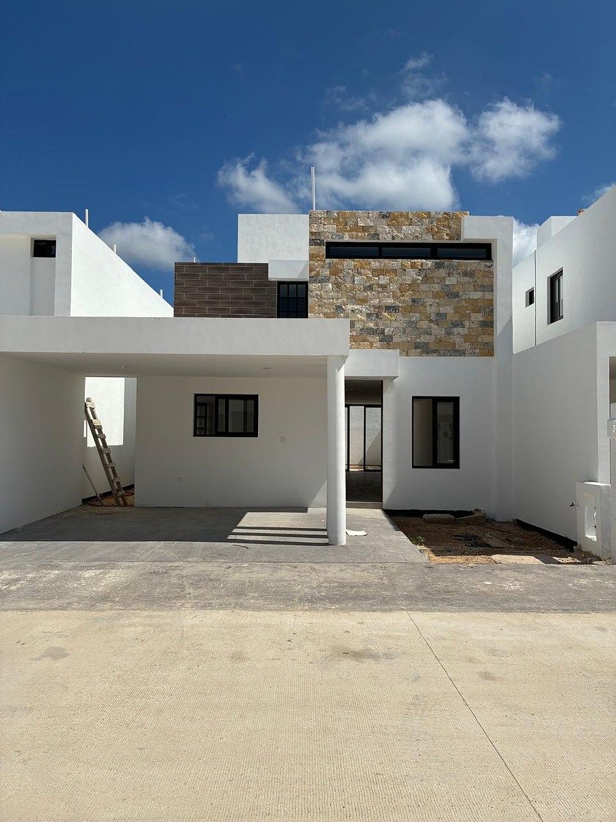 EN VENTA CASA EN PRIV. RESIDENCIAL | ADARA, TEMOZÓN NORTE | - foto 1