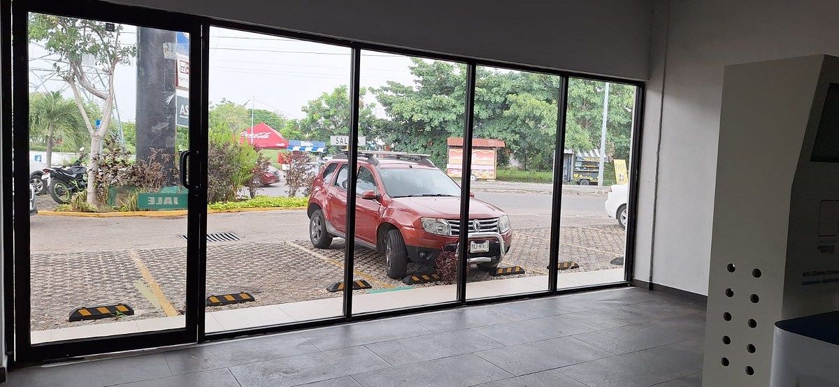 Local comercial en Polígono 108, Mérida, foto 12 de 15