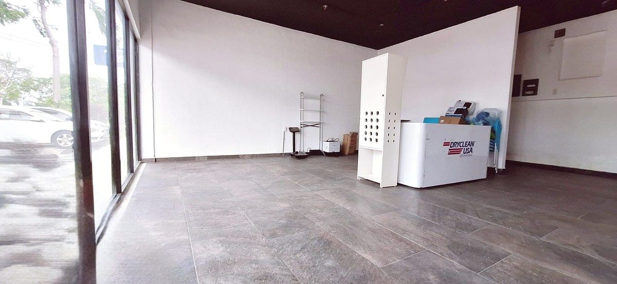 Local comercial en Polígono 108, Mérida, foto 3 de 15