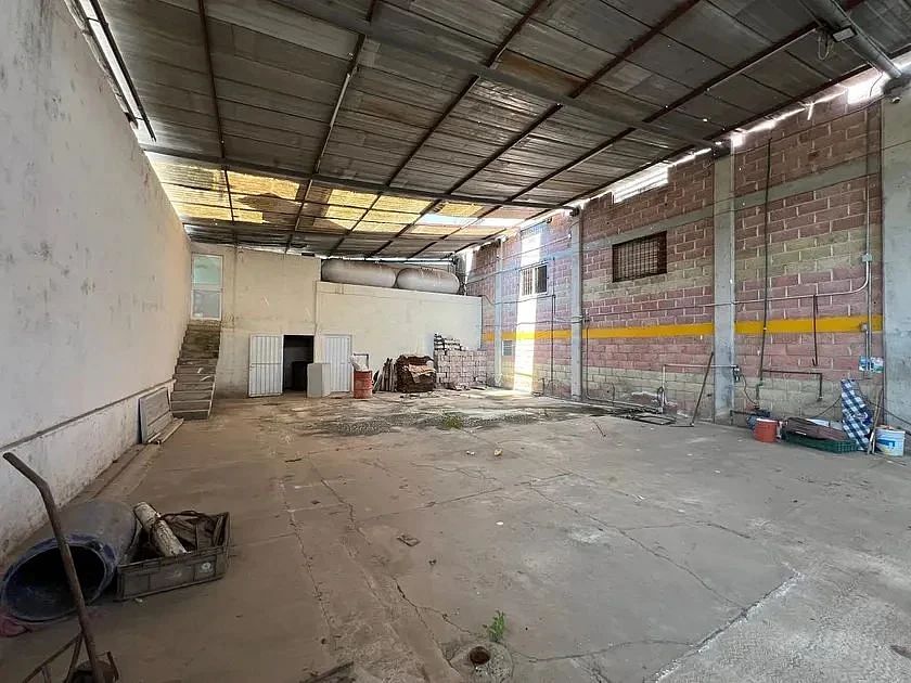 Nave industrial en Senguio, Senguio, foto 9 de 23