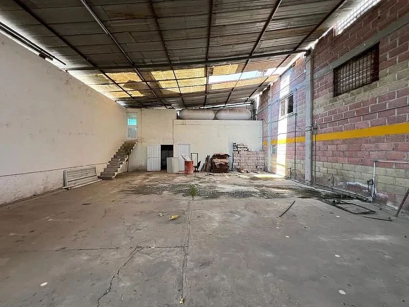 Nave industrial en Senguio, Senguio, foto 11 de 23