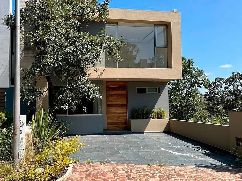 Residencia con sótano y vista panorámica — Altozano, Morelia · 264 m², foto 1 de 23