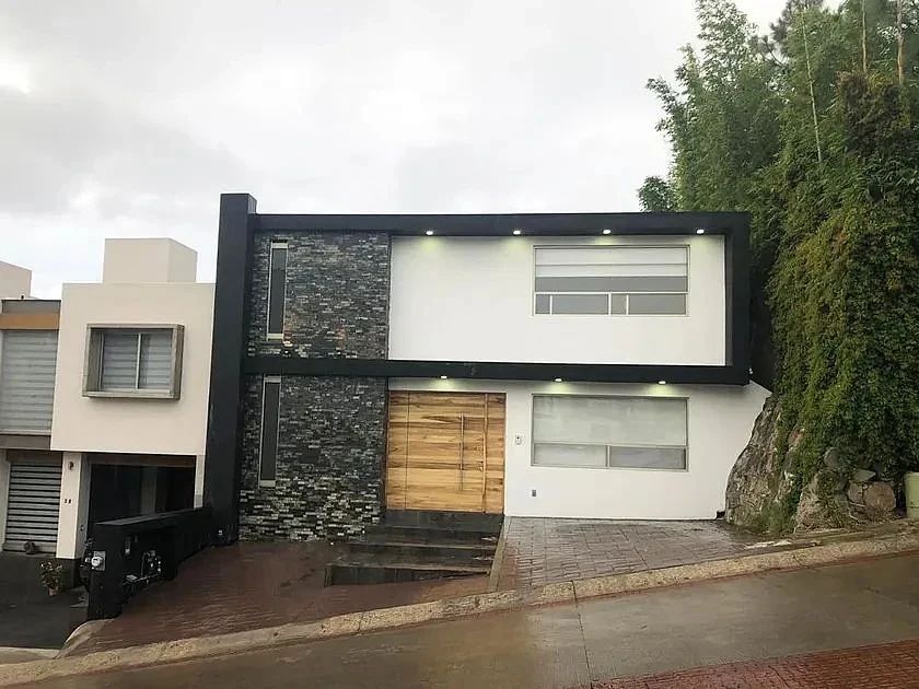 Residência semi-nova com vista — Punta Monarca, Altozano, Morelia · 254 m², foto 1 de 22