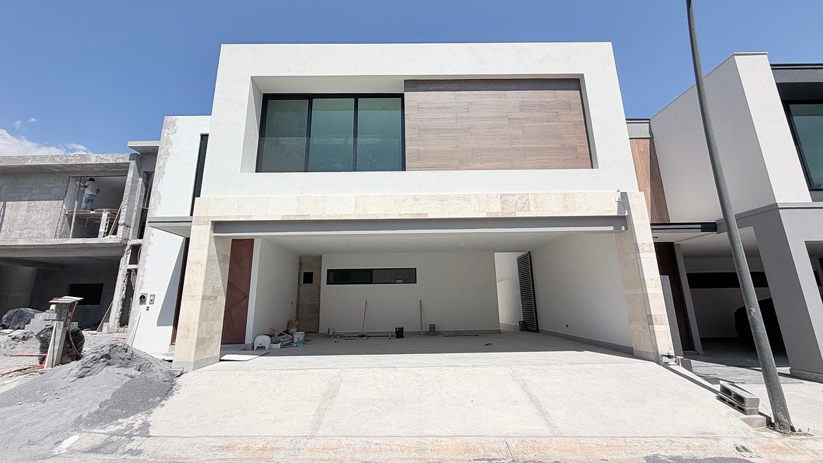 CASA À VENDA EM LOS QUERUBINES, foto 1 de 24