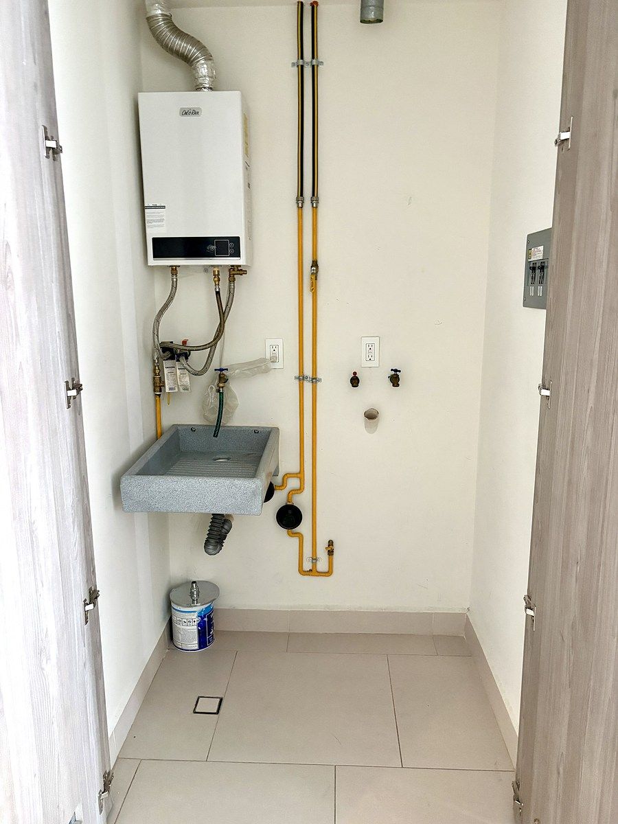 10 of 23: AREA DE LAVADO