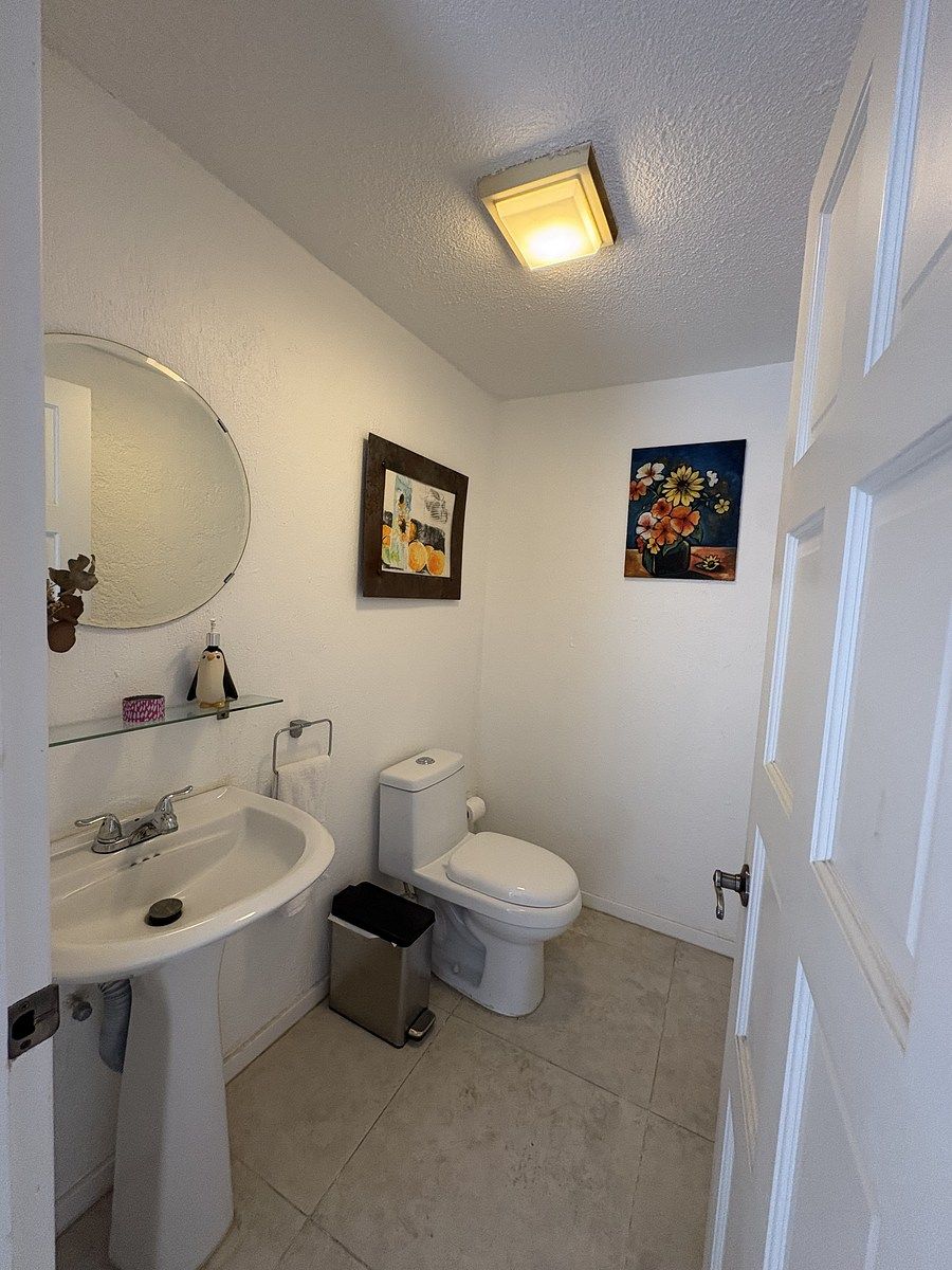 10 de 42: Medio baño