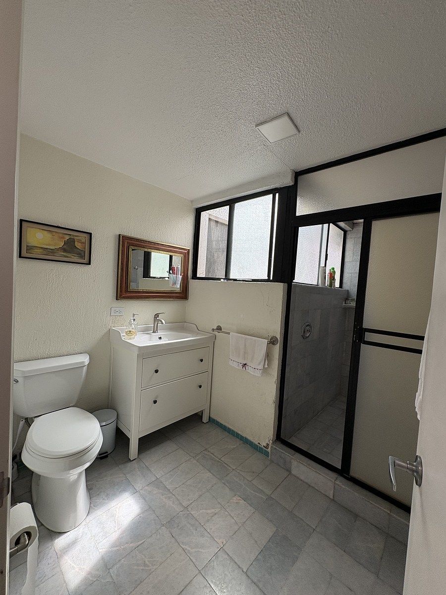 30 de 42: Baño completo para 2 recámaras