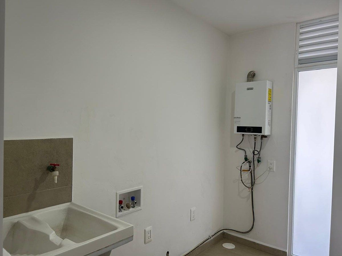 House in Gated Community in Angelopolis, Puebla, photo 11 of 22