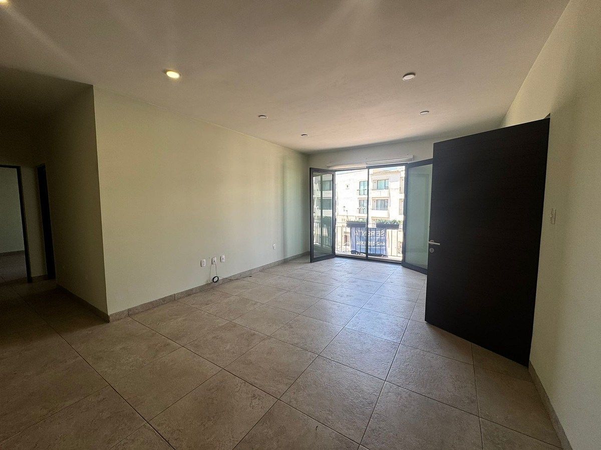 3 of 13: sala comedor