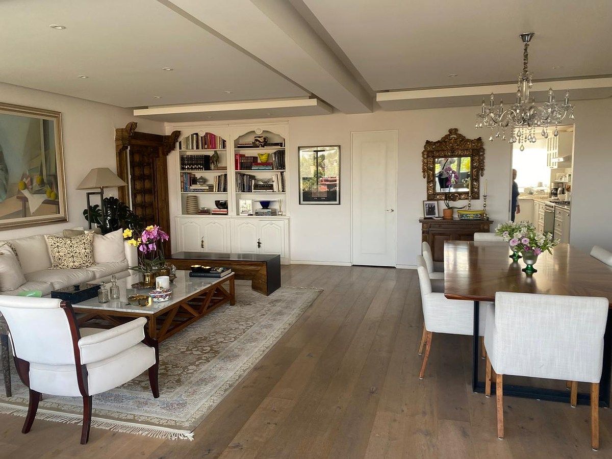 3 of 18: Estancia muy amplia