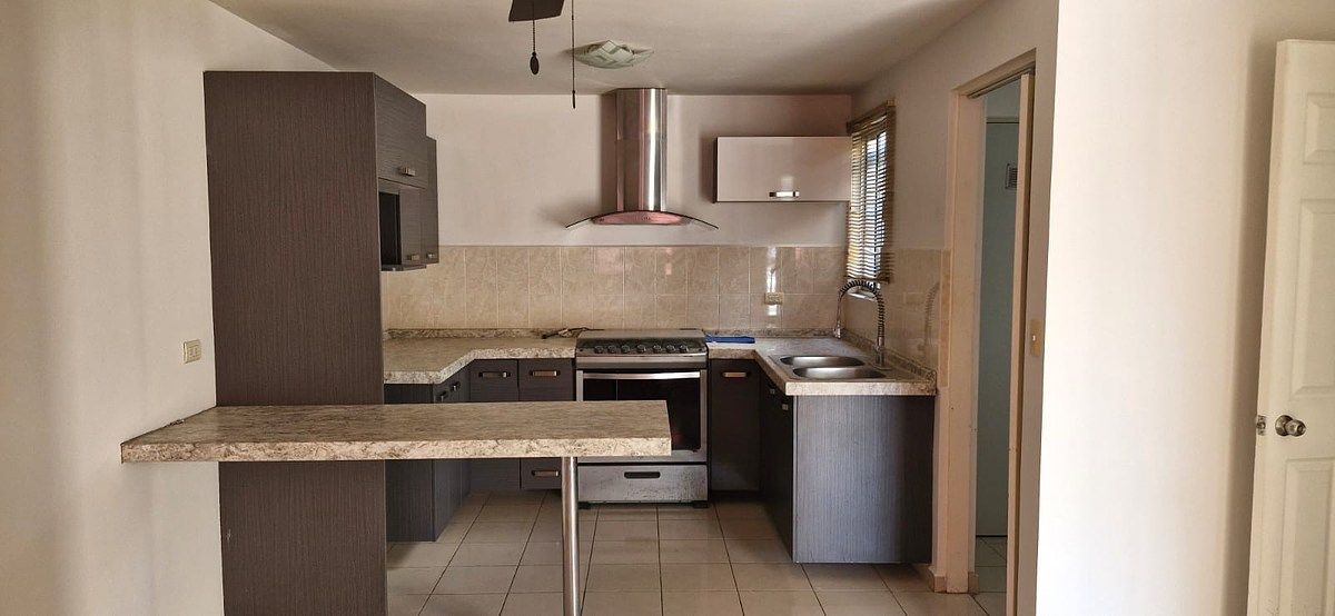 3 of 12: Cocina Integral