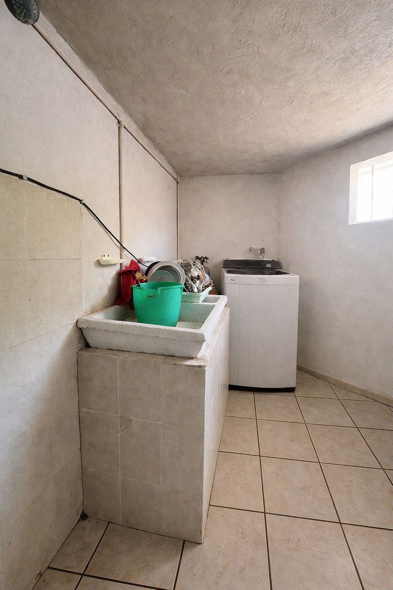 14 de 14: Interior de la bodega