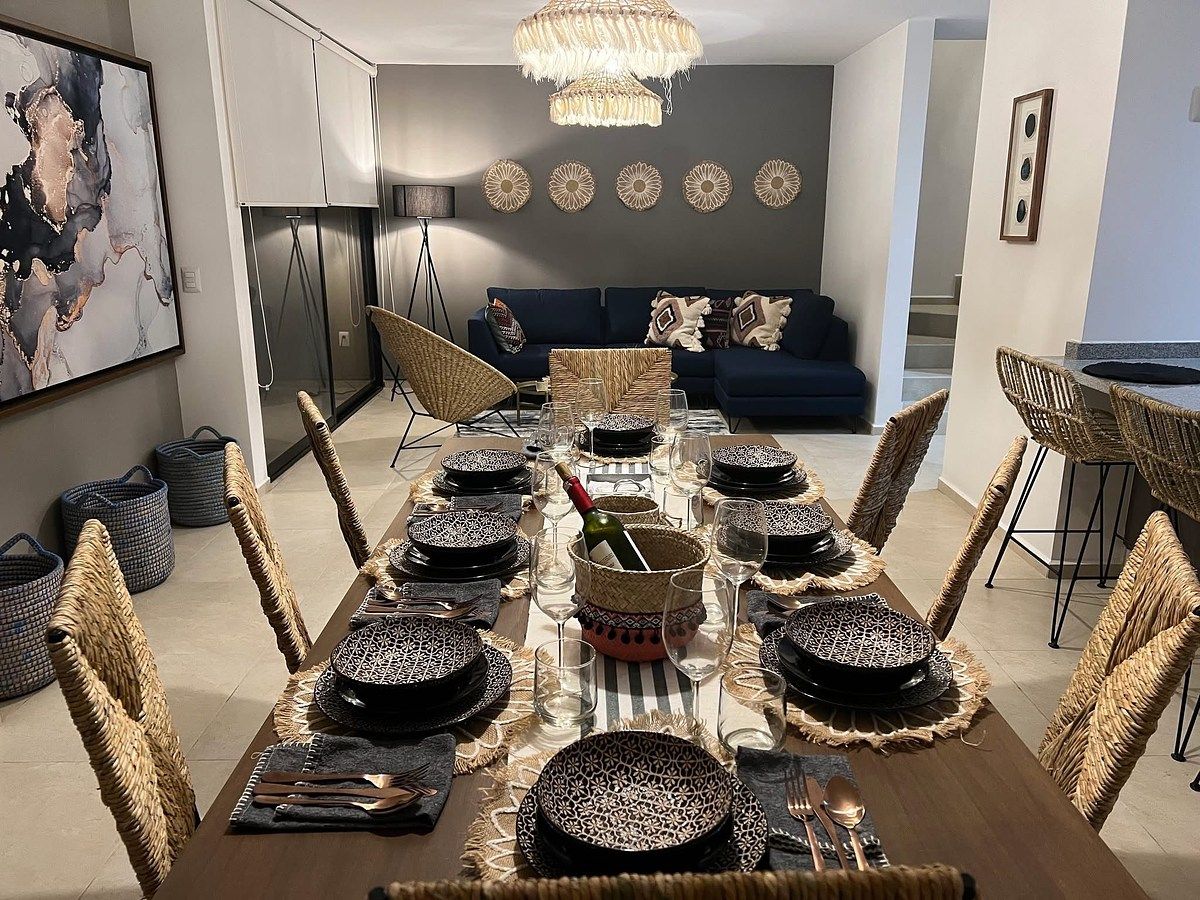 2 of 12: Vista de Sala - Comedor