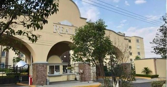 2 de 20: Entrada Principal