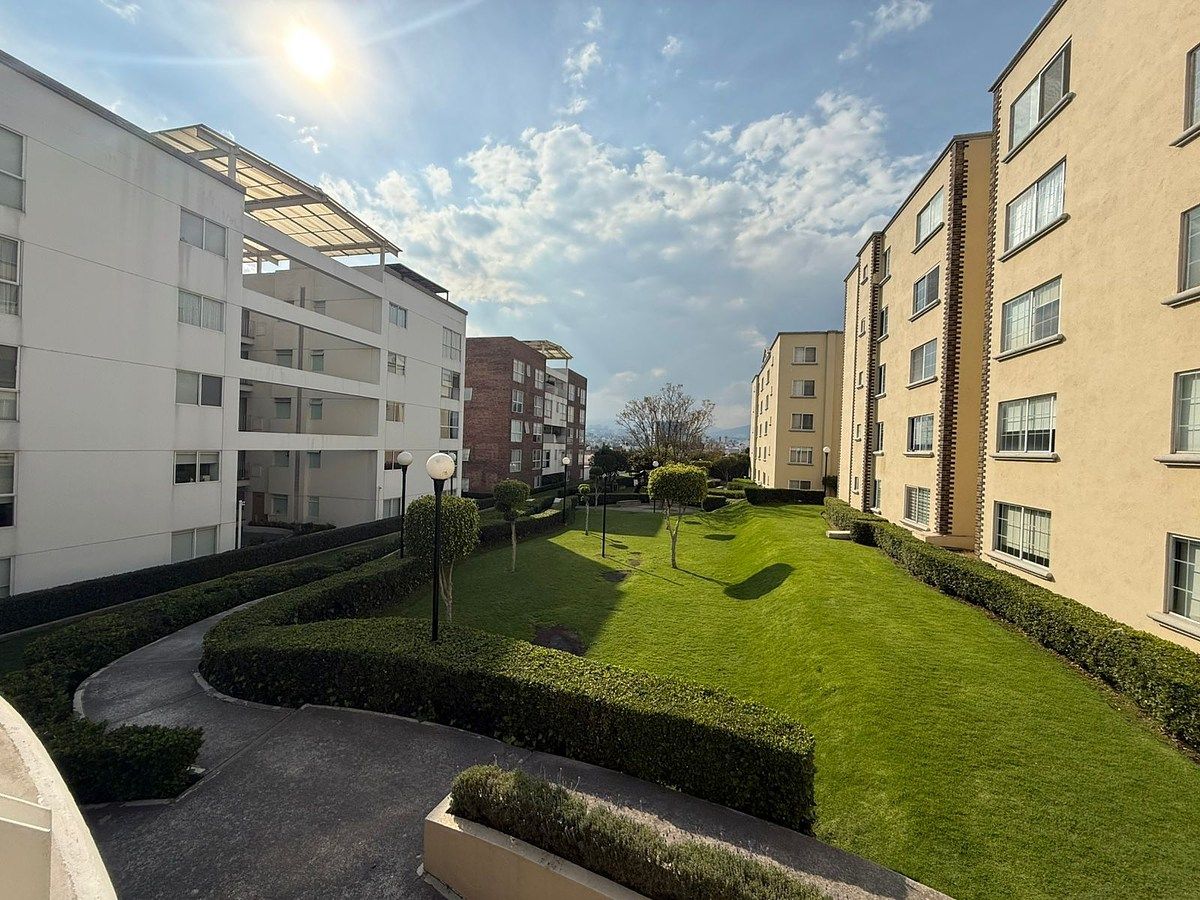 1 de 20: Fraccionamiento Real 8