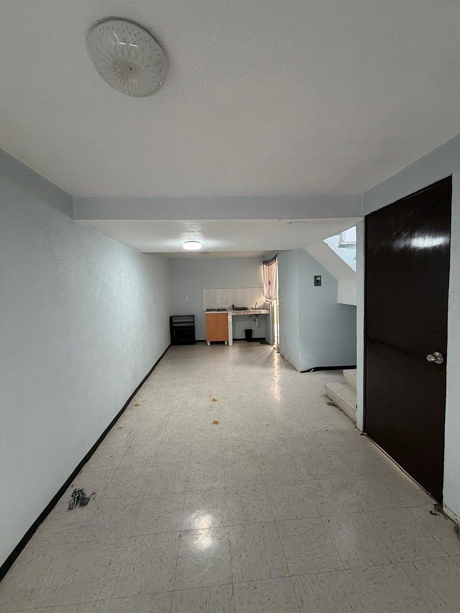 4 de 14: AREA SALA COMEDOR 2