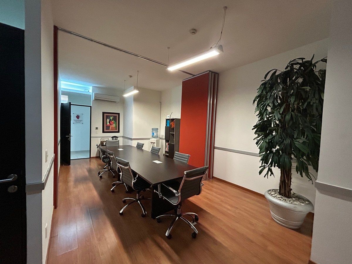 1 of 14: Oficina en Renta Guadalupe Inn Rayo Vende ® (sala de juntas)