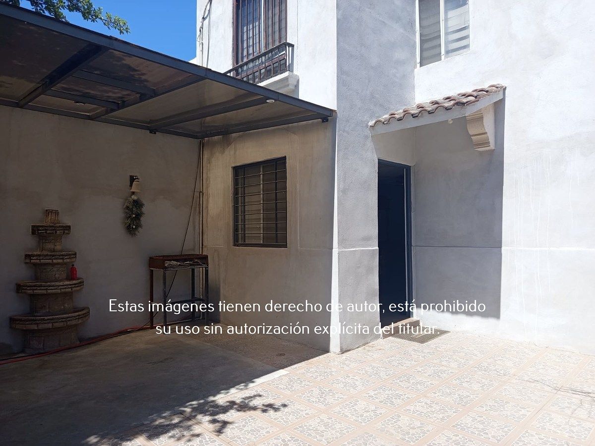 2 de 22: Casa en Venta en Mitras Poniente, Sector Leonés en García, N