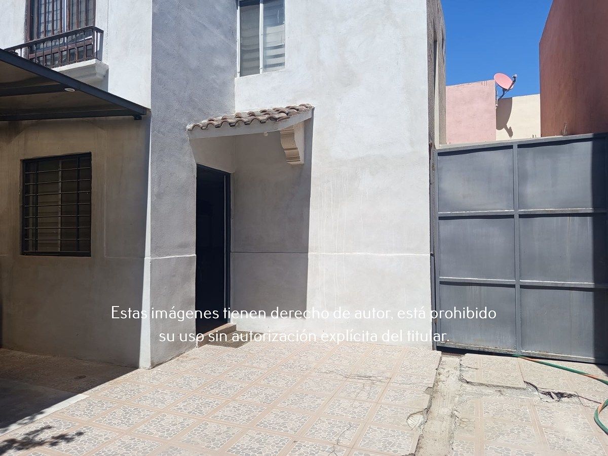 3 de 22: Casa en Venta en Mitras Poniente, Sector Leonés en García, N