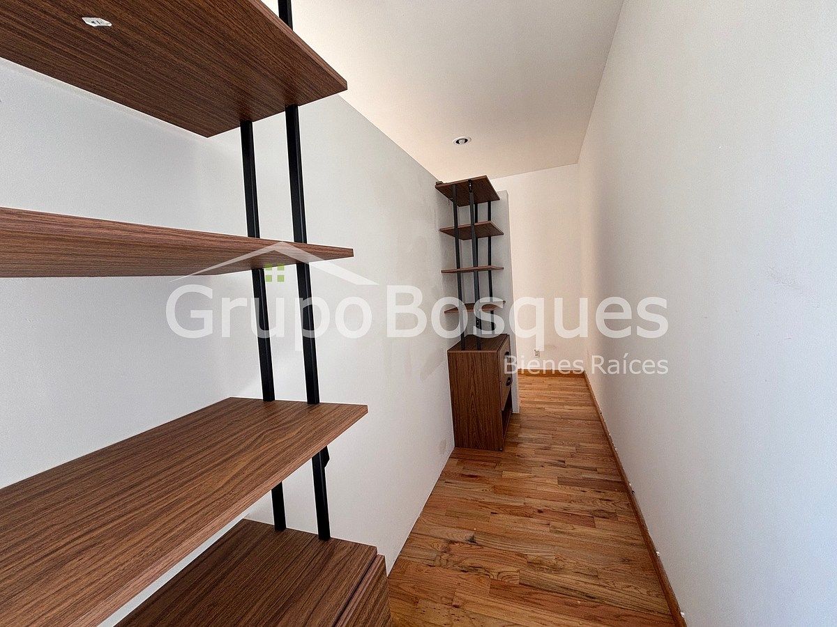 21 de 40: RECAMARA PRINCIPAL CON TERRAZA