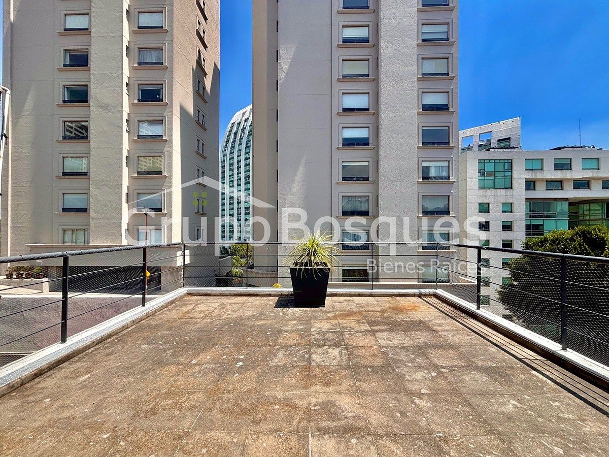 20 de 40: RECAMARA PRINCIPAL CON TERRAZA