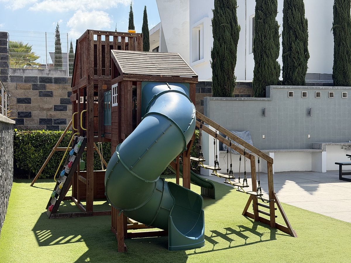 41 of 48: Juegos Infantiles