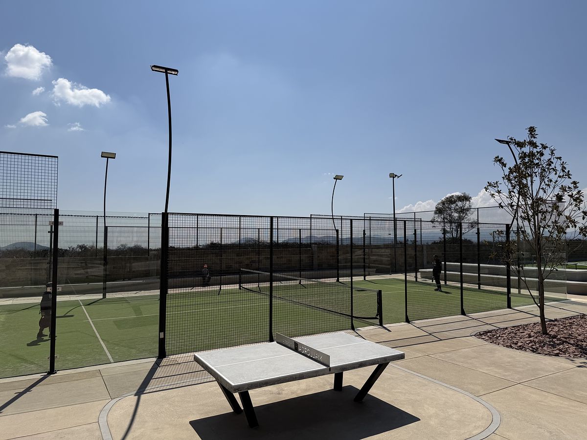 45 of 48: Cancha de Pádel