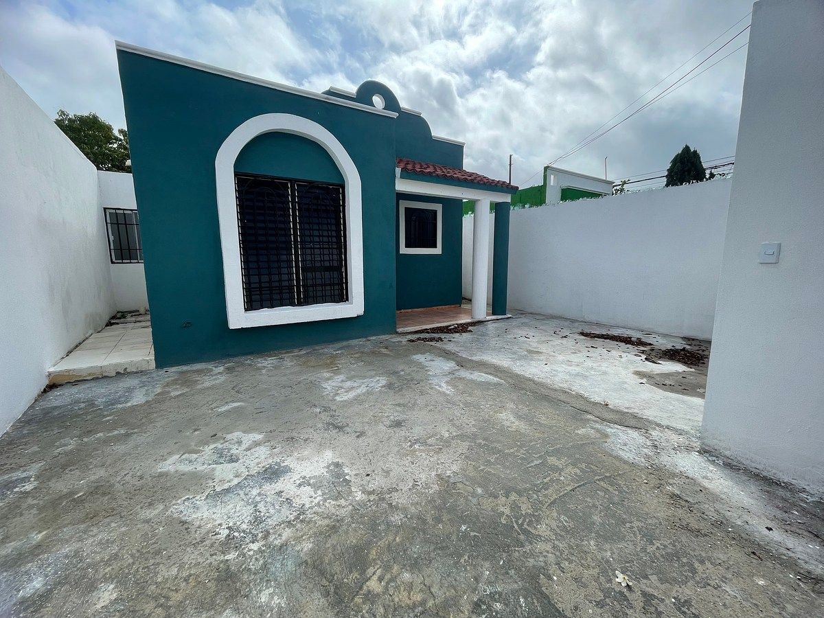 CASA À VENDA NA AVENIDA | A POUCOS PASSOS DE FCO DE MONTEJO, foto 1 de 18